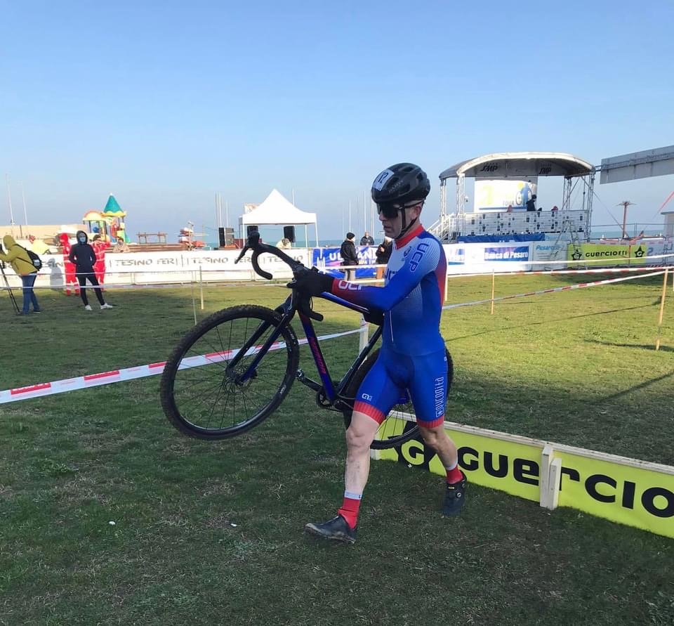 5F876281-A8EB-4313-87D7-1228E37D02F8