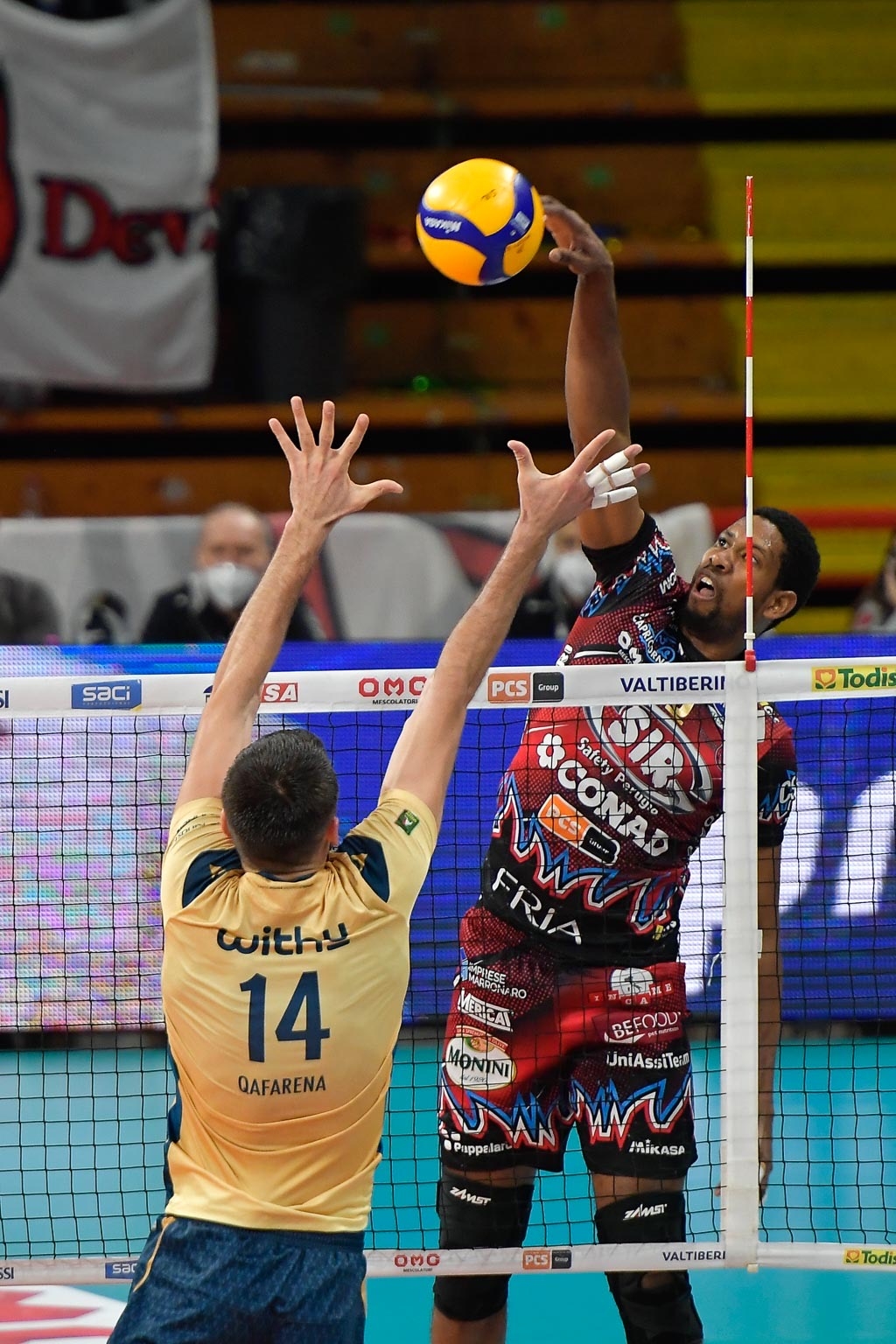 EF63F2A3-BF55-4EF6-8B4D-27D264A80DF8