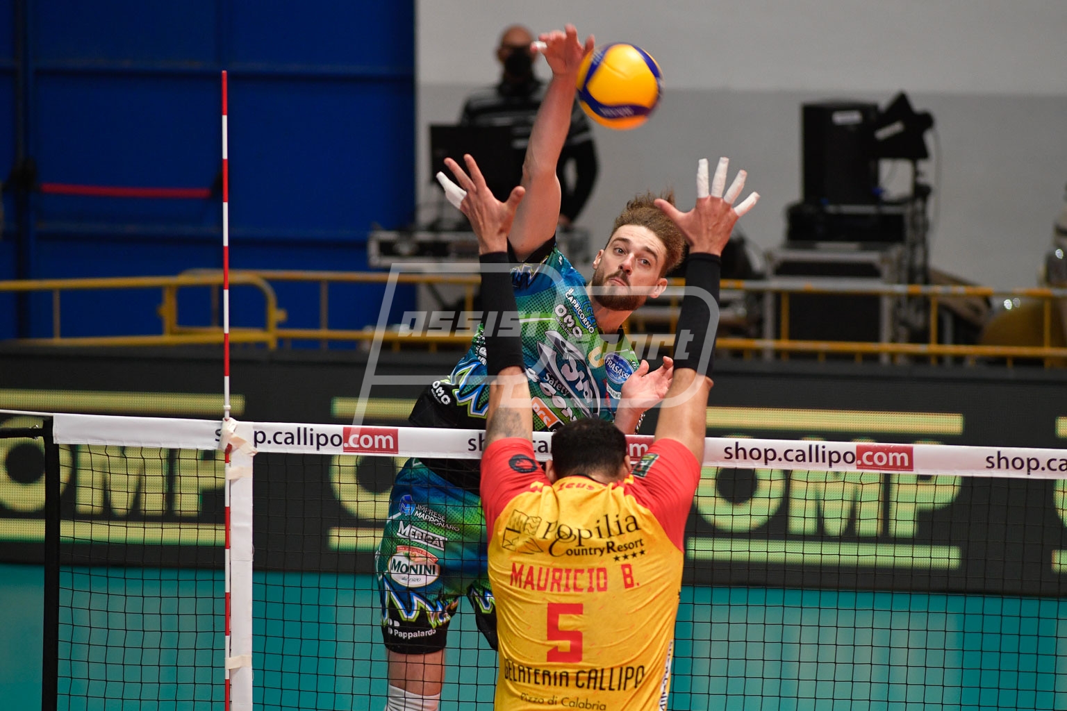 19E03E50-5DEF-4A46-B056-1FE1484EBEF9