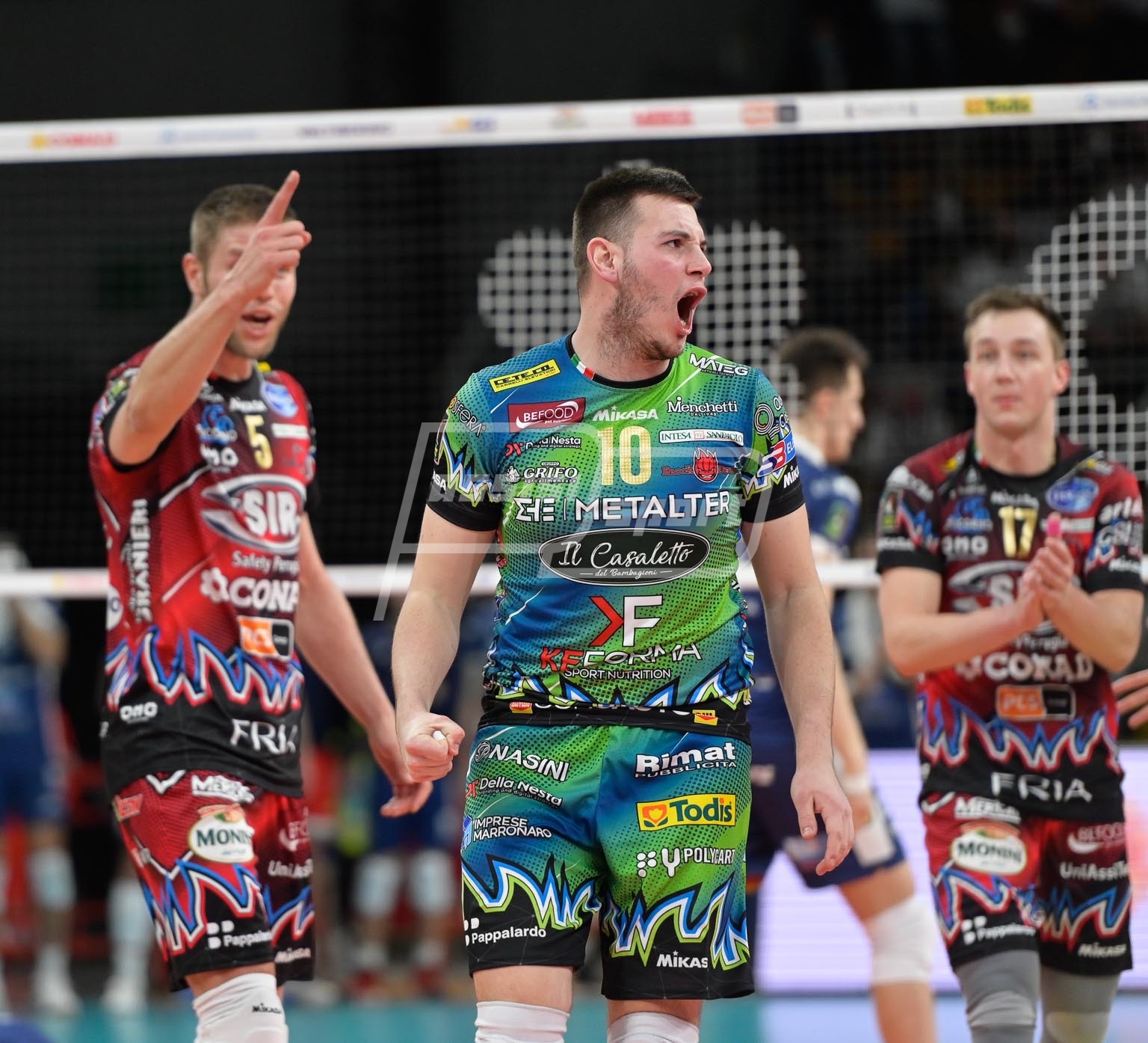 27F3575C-8A05-446B-B588-C17555179C68