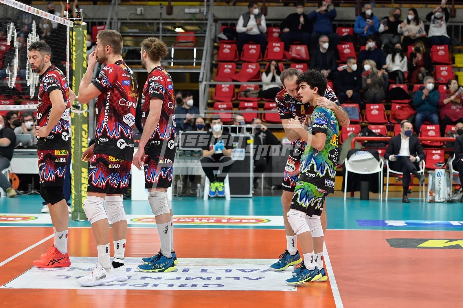 3C31A0B0-2946-46EF-ADB6-3EC340E3565C