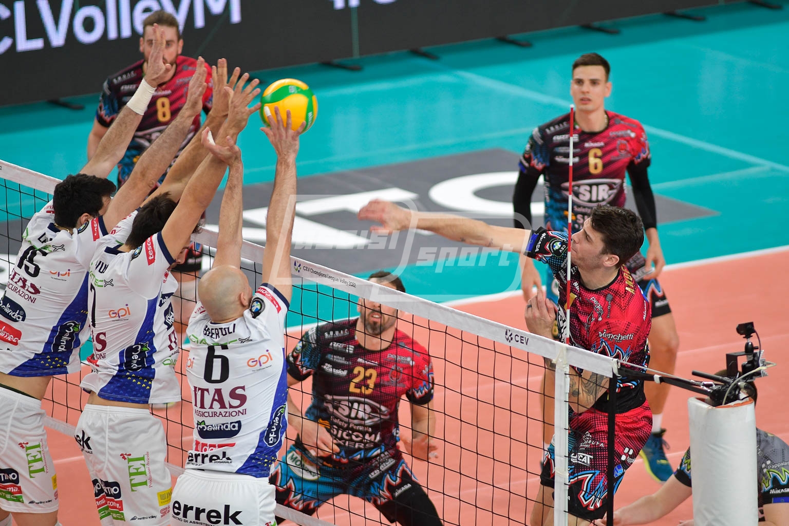 Matthew ANDERSON, attacco