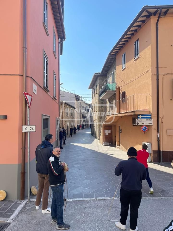 A0423160-96E5-410B-A384-5CA8FFE903AF