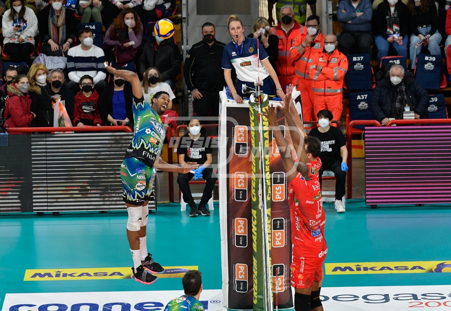 BE1F3F16-DCA3-405D-AADE-94921013DDCF