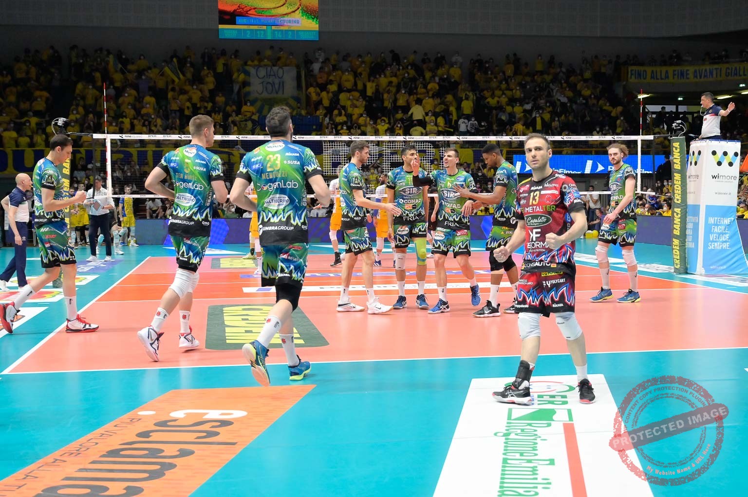 8A0A0AAF-DDA2-40AB-BF41-77DCB318FAF8