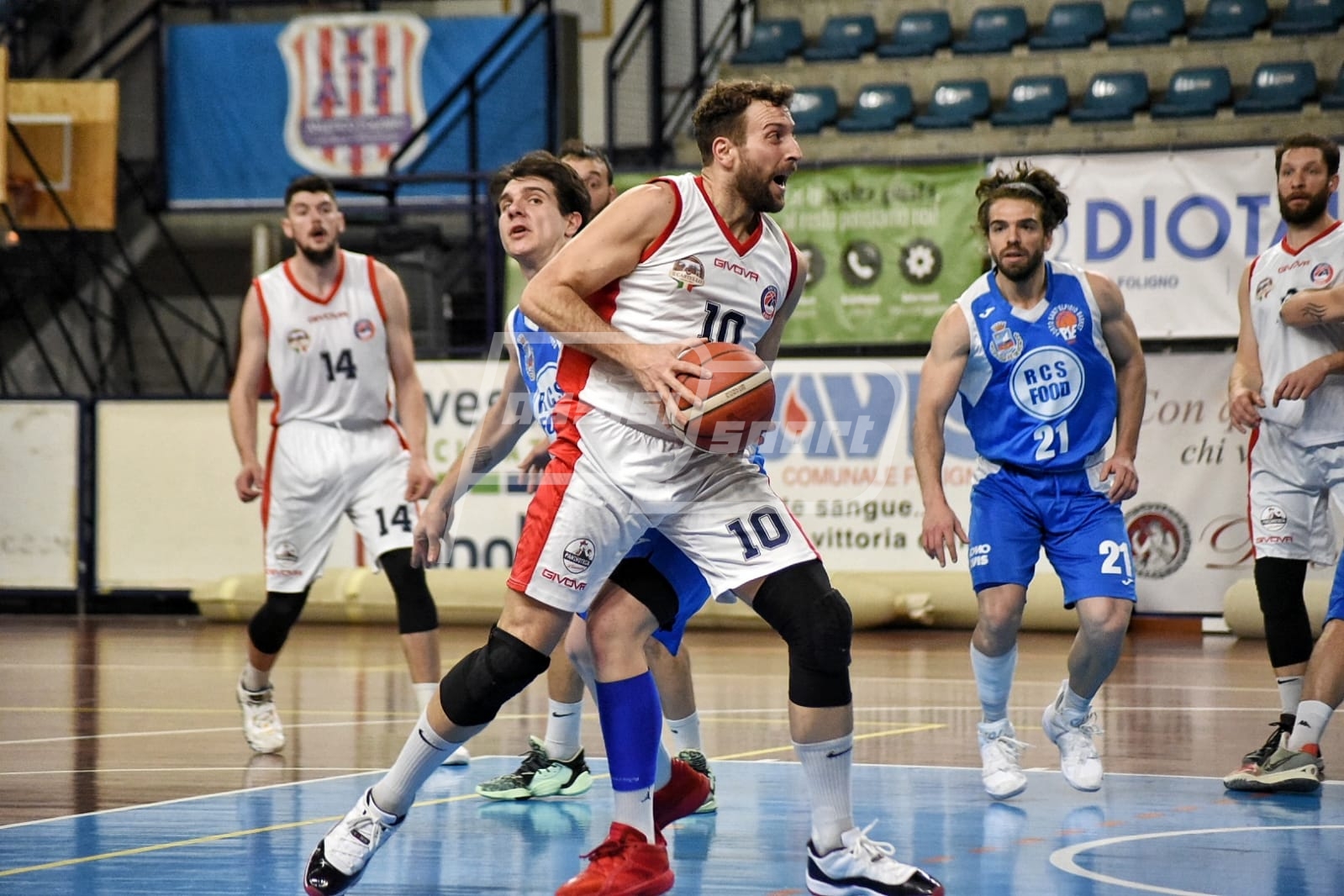 9AE18716-E739-4EAE-8CEE-5CF7B22CF6E6