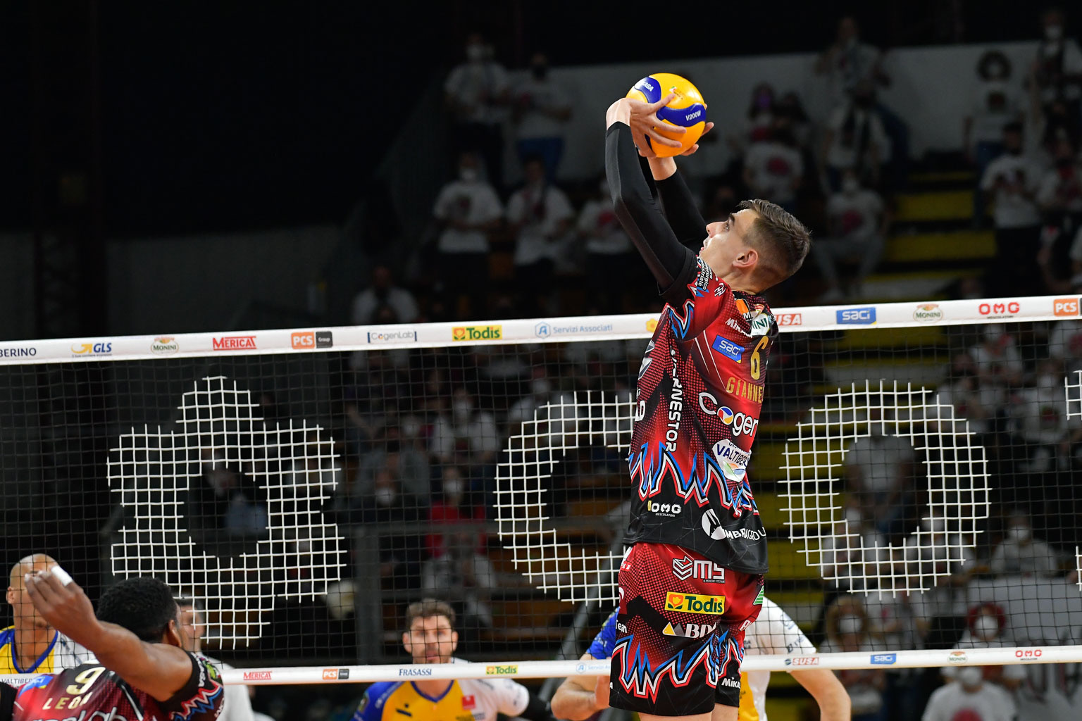 D6EE90E0-8F08-4F41-8CE0-C25AA2455779