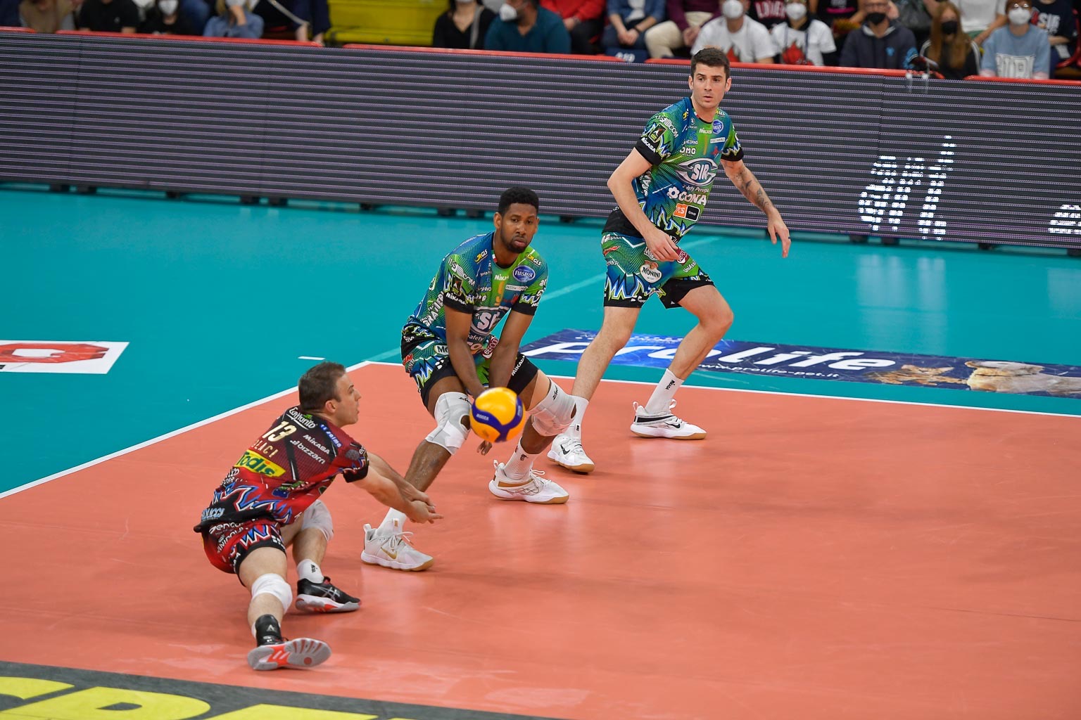 4527B4DD-09CF-435C-8475-279ECA457710