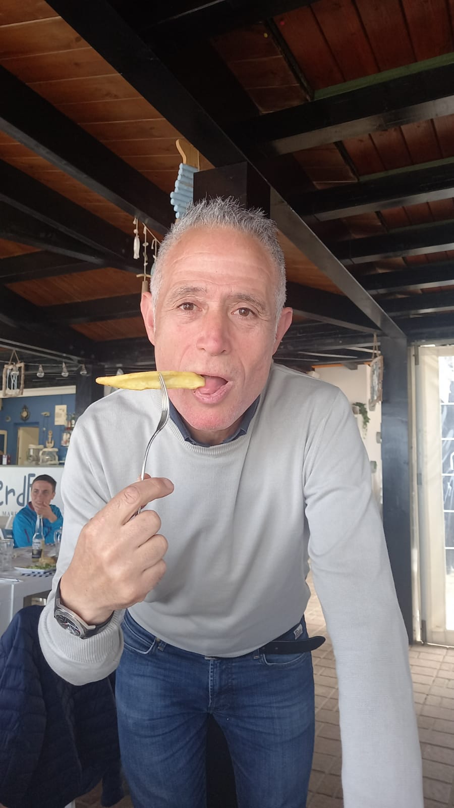 6C8E957A-87C8-447F-ADFB-22D58928097E