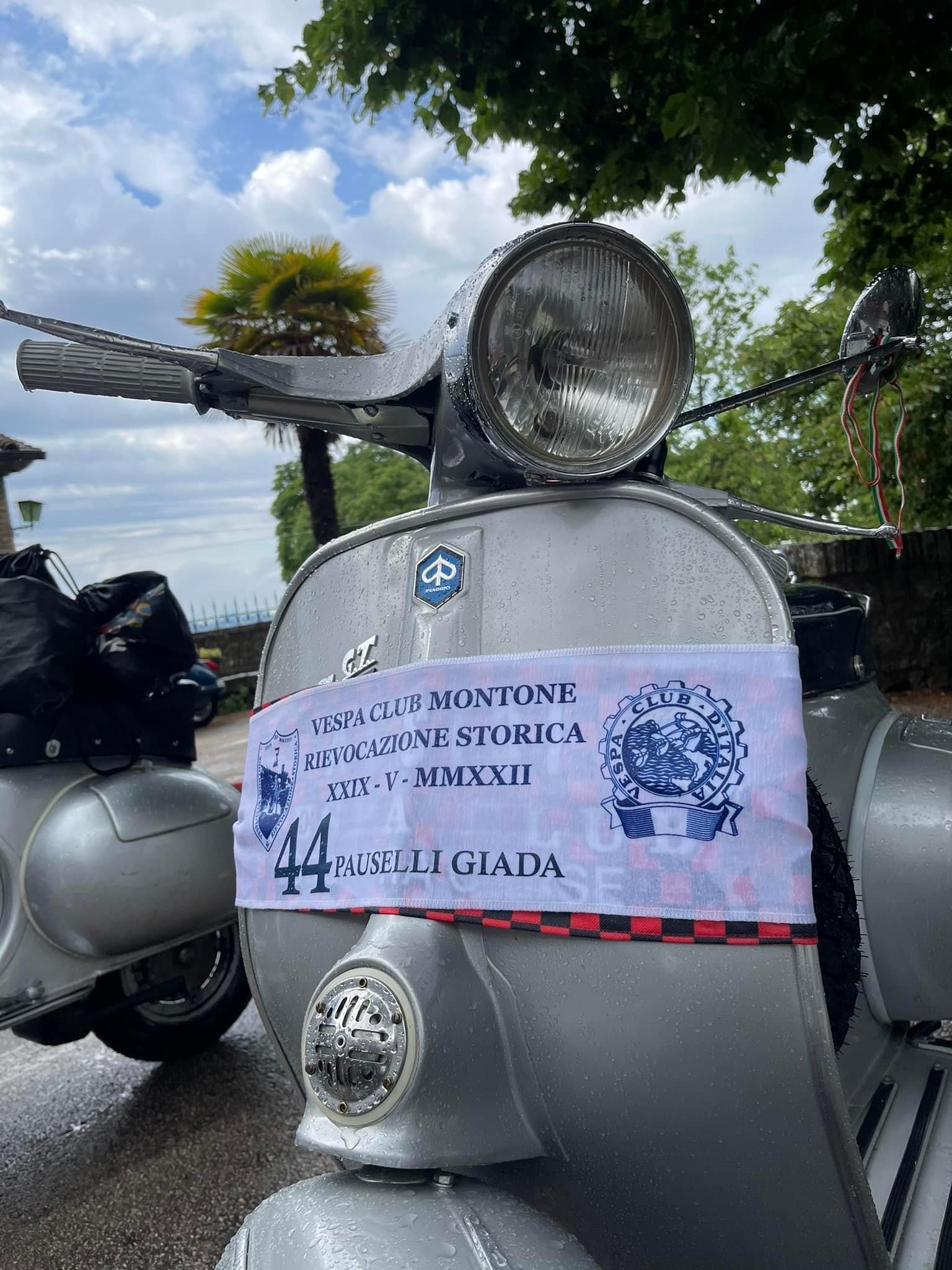 8169EB19-E4E1-4C5B-A542-0DF01EBD2AB3