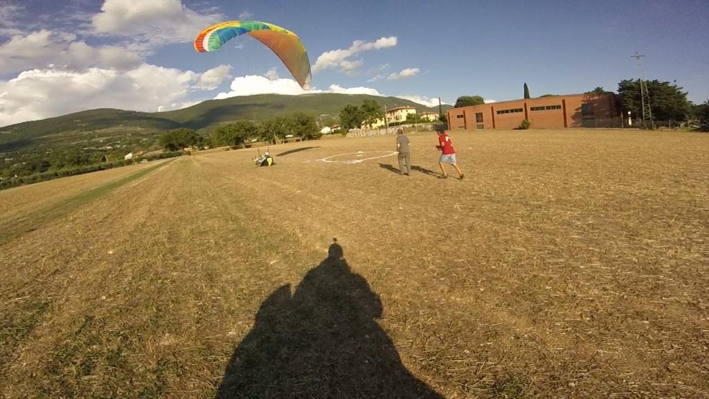 20D56424-9F17-4633-BF0E-50DCA1AE60E5