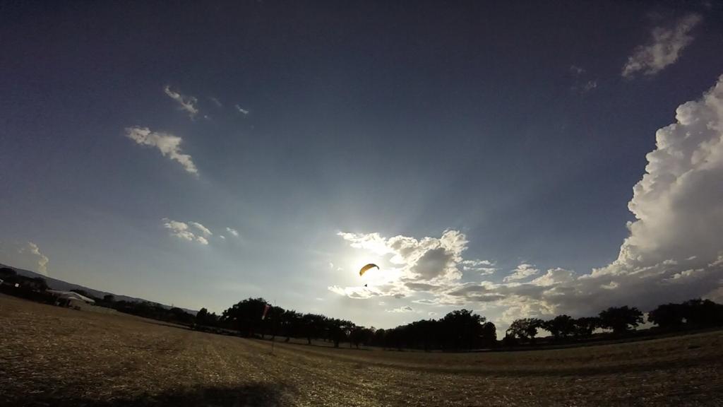 FDE1DEE3-AAFF-4420-ABD6-8F633C4874F0