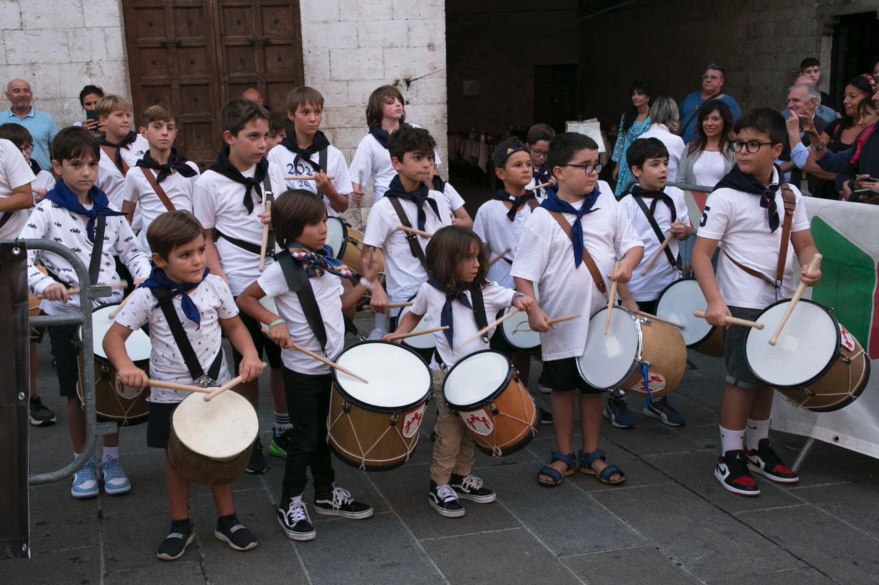 2F6B05EE-2584-454B-B516-8971E5F34558