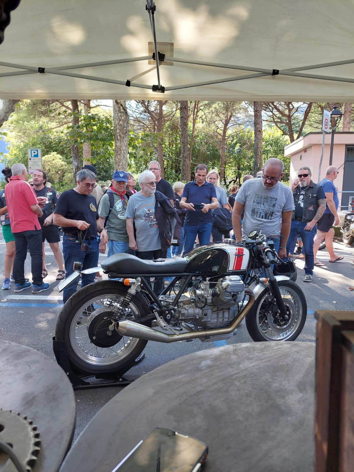 3F0B2D19-CA03-4937-8DD3-5B00FF033B02