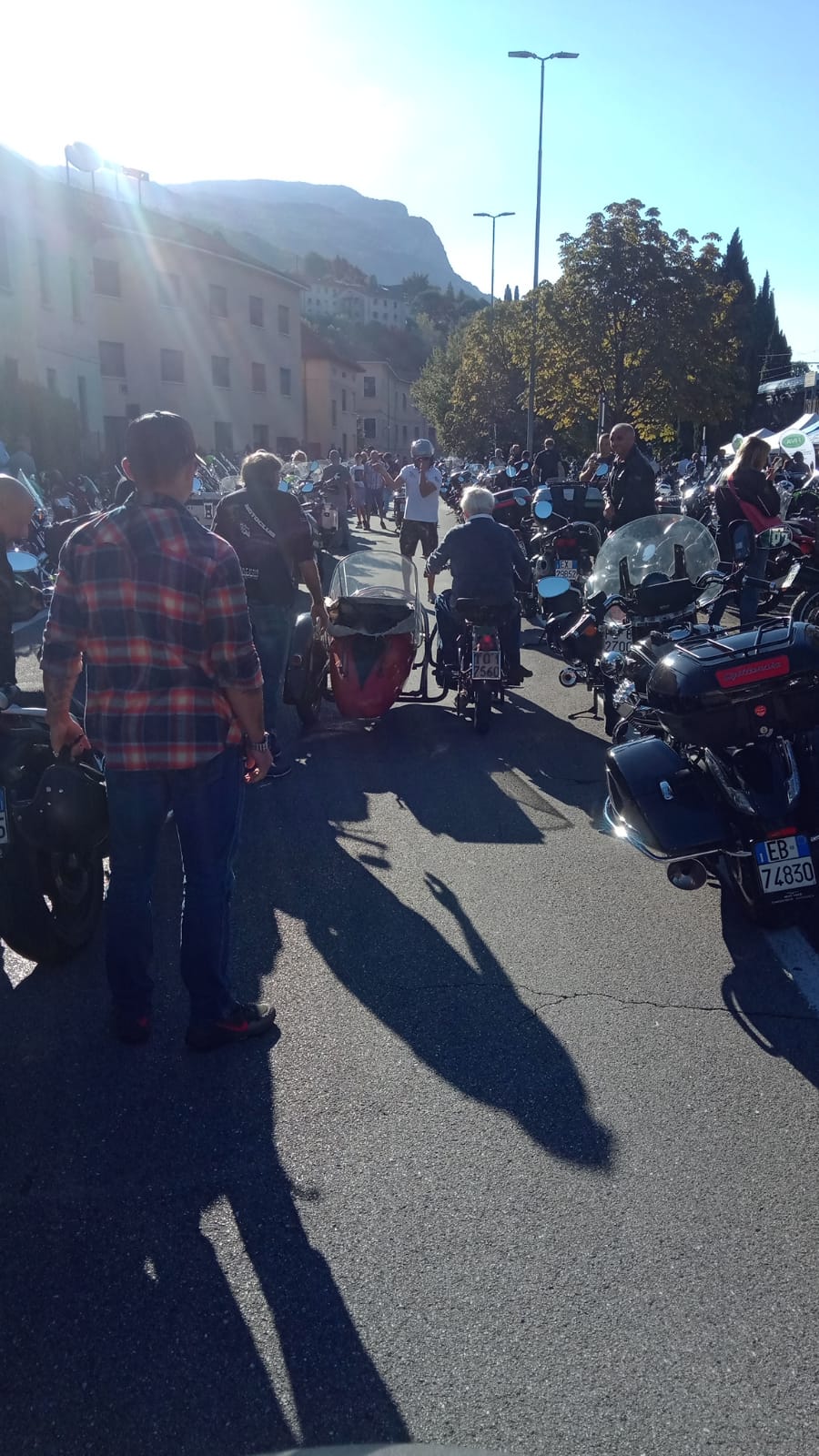 4E440012-A1C0-4E8F-993E-5FD9D7ACAF10