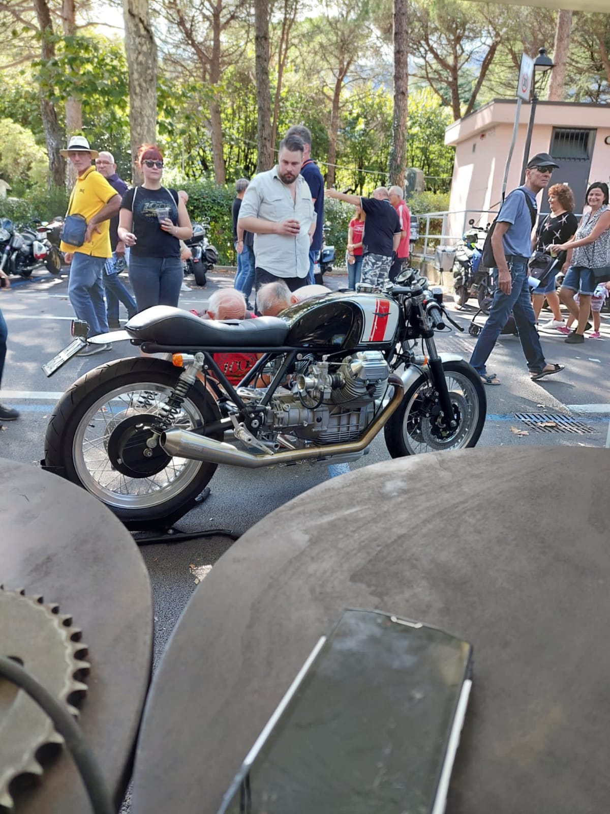 879B3357-D9E7-4B26-A890-F0299F2611D2