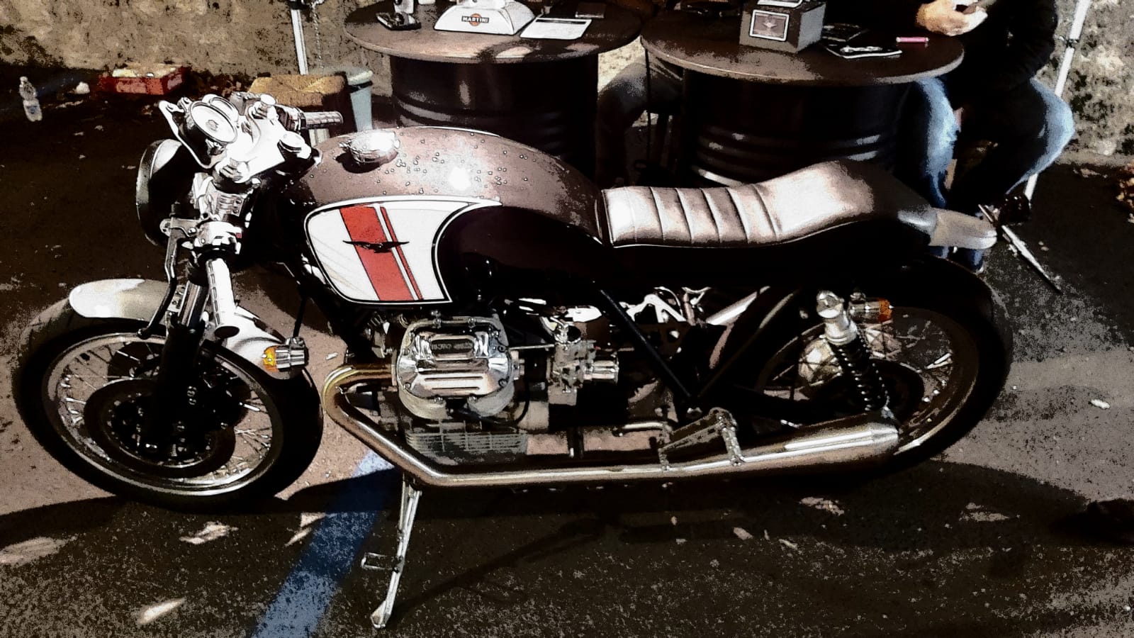 8A7B9EE2-1F77-47D2-B825-FC32094AD947