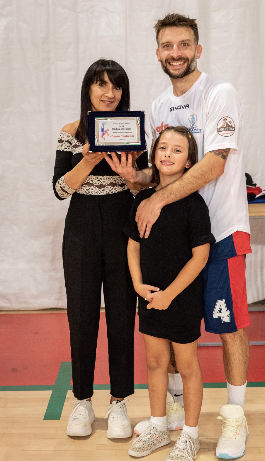 FEF4DDF0-B50E-46C0-8864-D0D98631EC1A