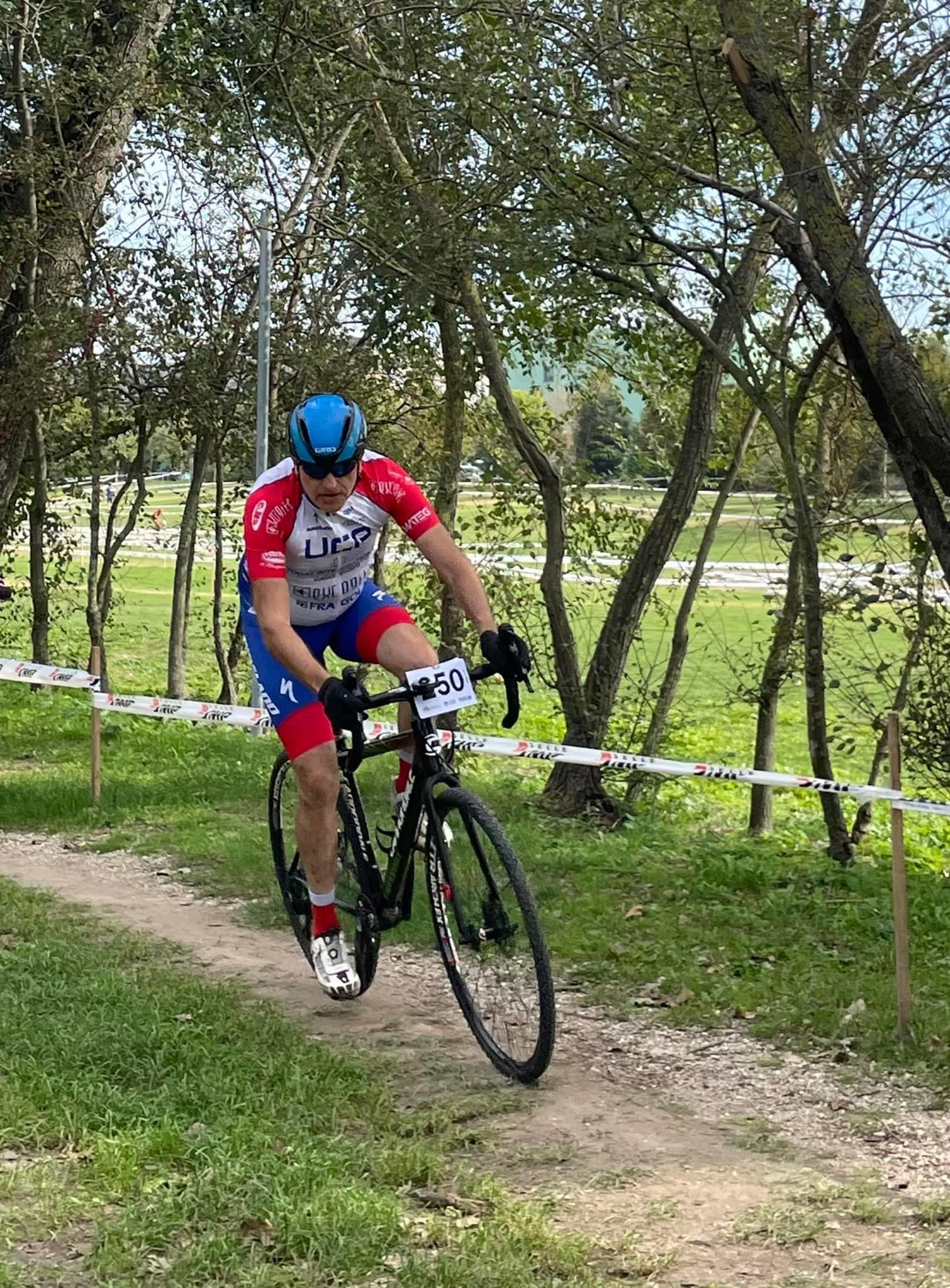 070983FA-A110-4EEB-A6DA-A740D354B6BF