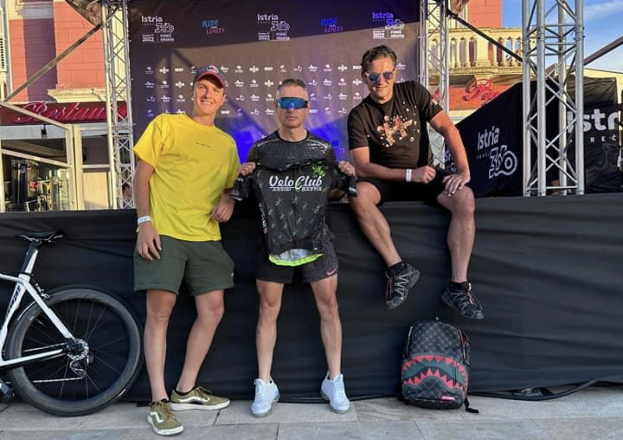 7F528BC4-43D0-4D52-9D95-BD939D8F9587