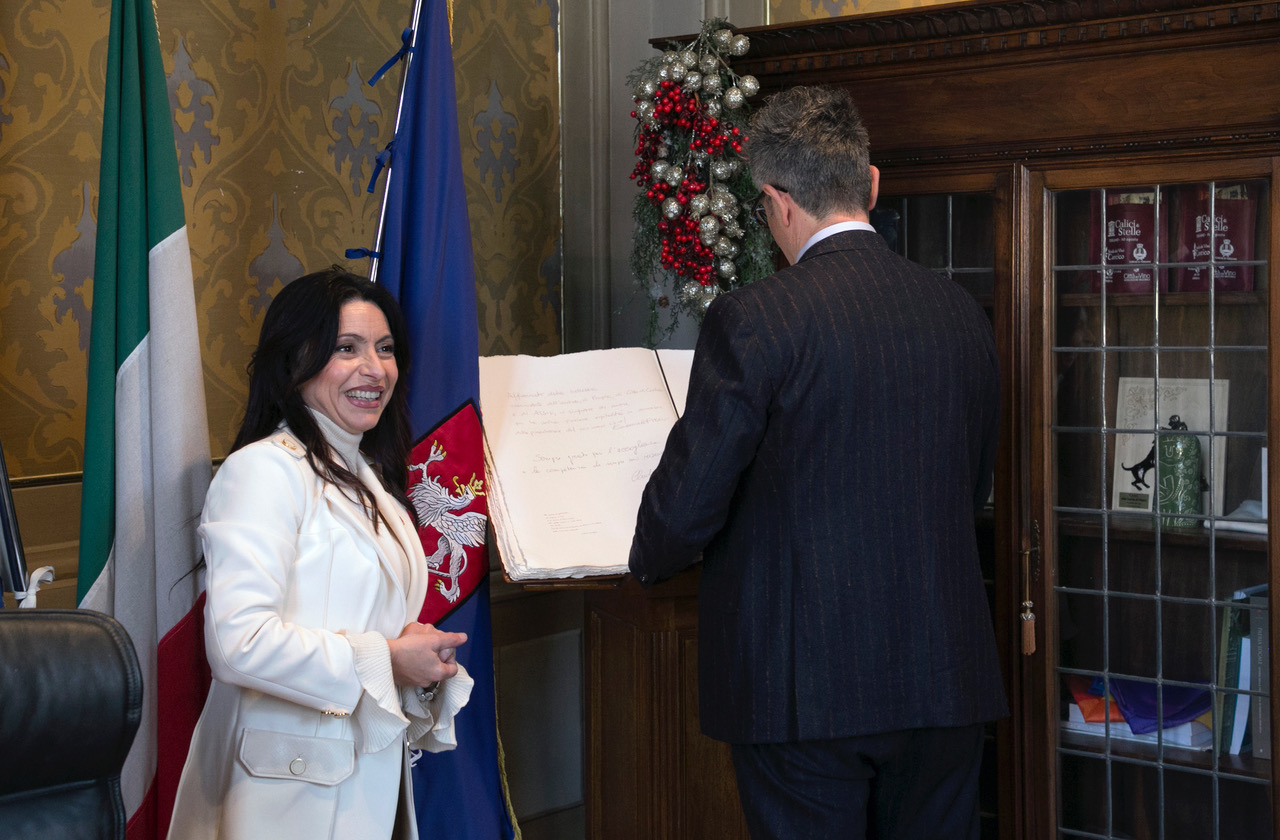 1CF3DEC2-E52B-4B9F-BF21-203BD384FA22