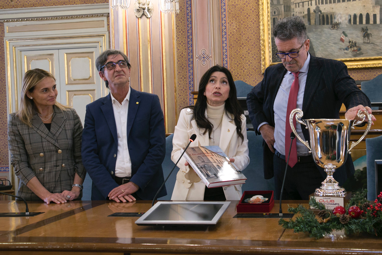 2BDAE20A-A2F3-4F7E-AE30-3767D0C2660B