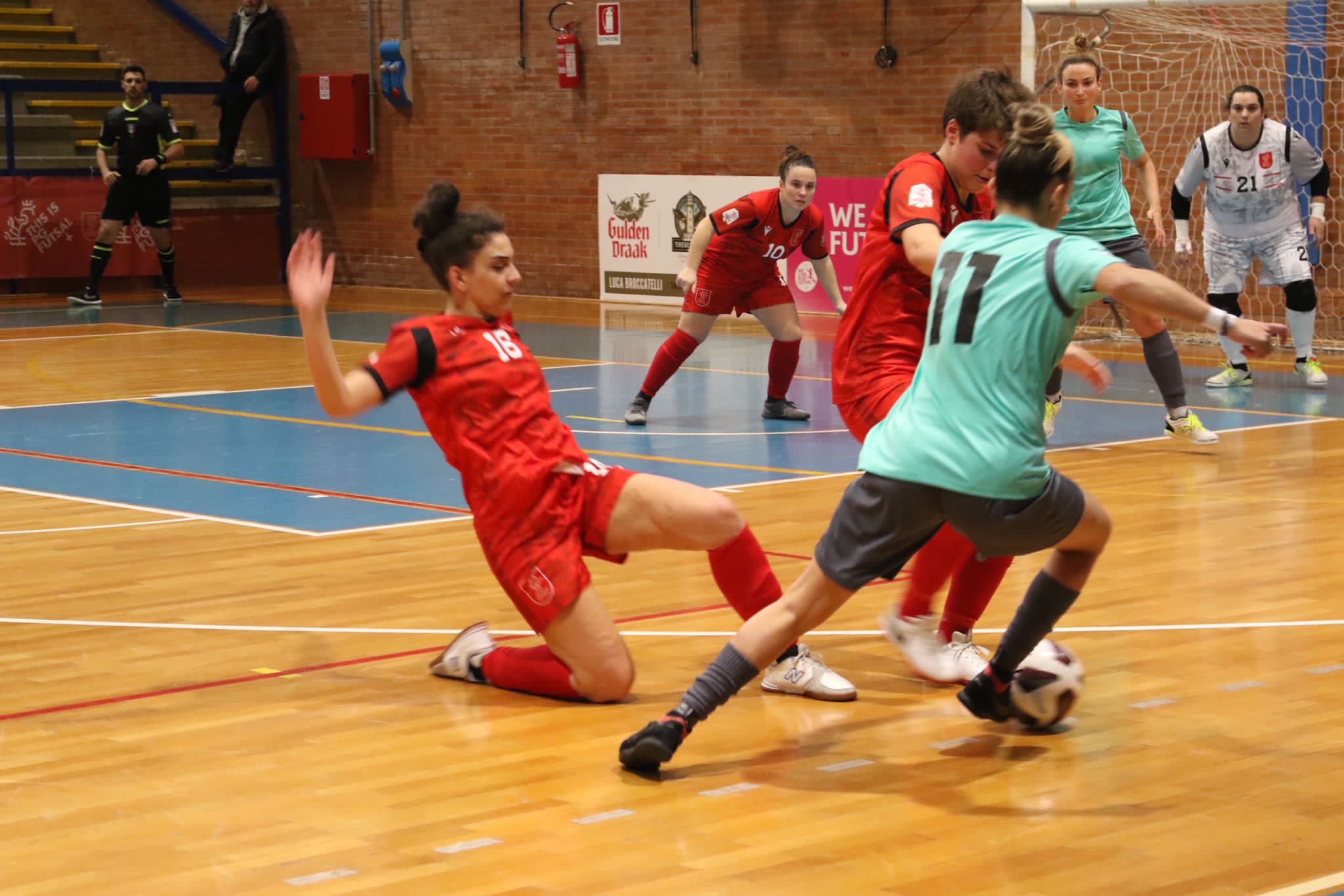 31F8AF08-BF6B-4927-81F3-88BB213838F3