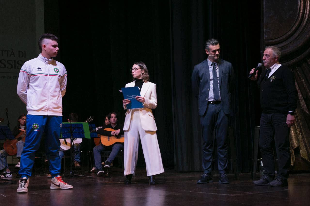 3E729AD2-13F0-4B4D-BF16-7C2E2DB4D785