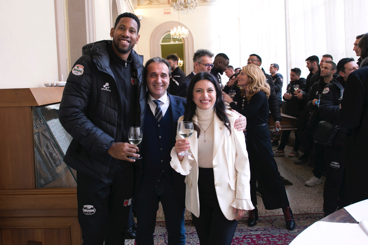 48EAF3F0-3B8B-43FE-A5CC-604C1D94191E