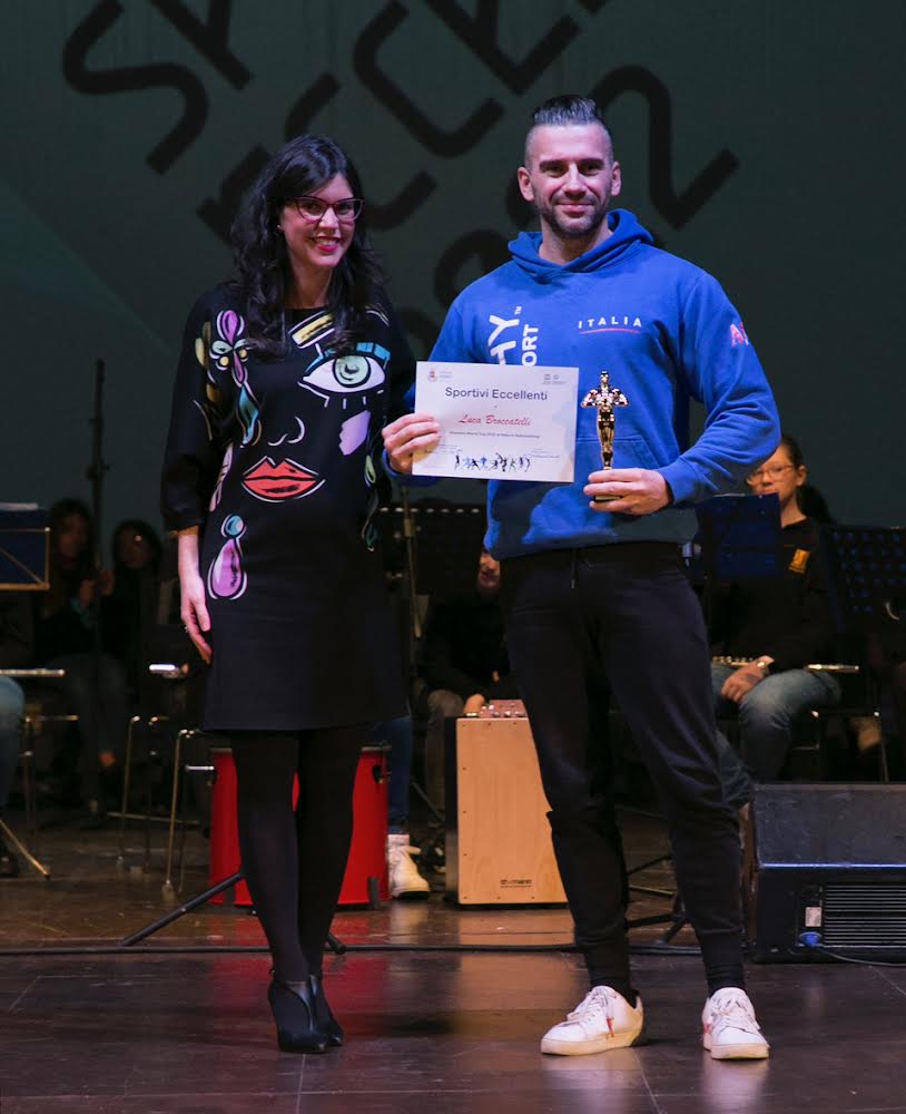 4FF6A32C-E4A0-4E0B-BA5B-97046365EE94