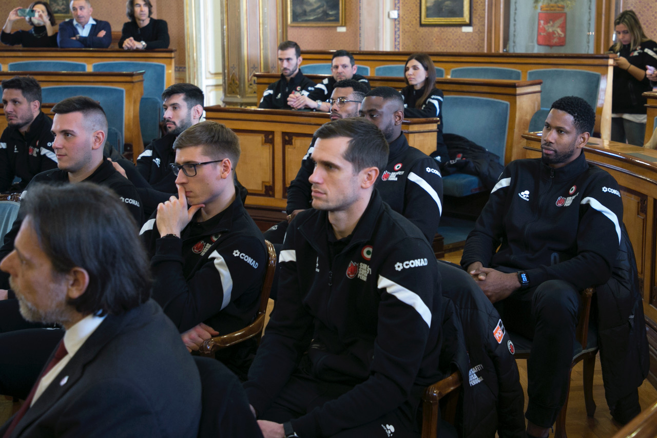 5FD86551-1748-4AA4-85E5-210CDD6D5CEC