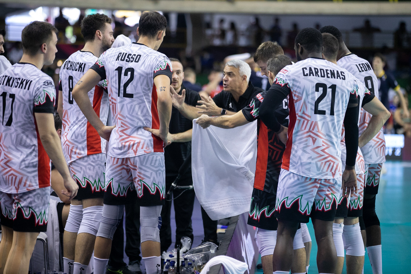 6359AED4-1634-4AD5-803A-0E443E257B68