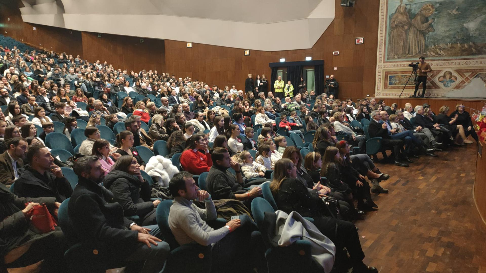 98781A25-6D9B-4BB4-8A9D-16278741A395