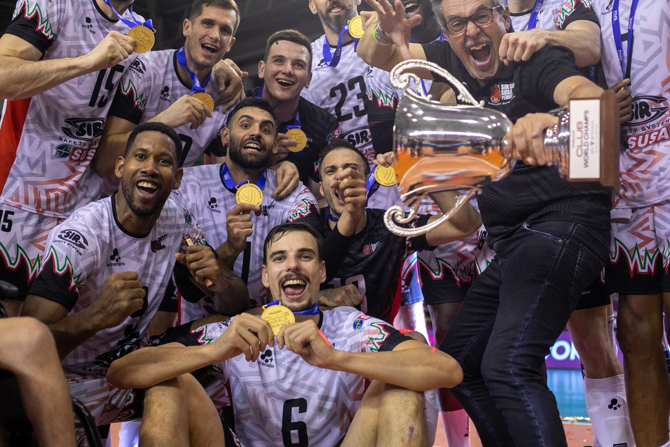 AE9F9874-0FDA-4E34-BC5D-3A48E5FC9B2E