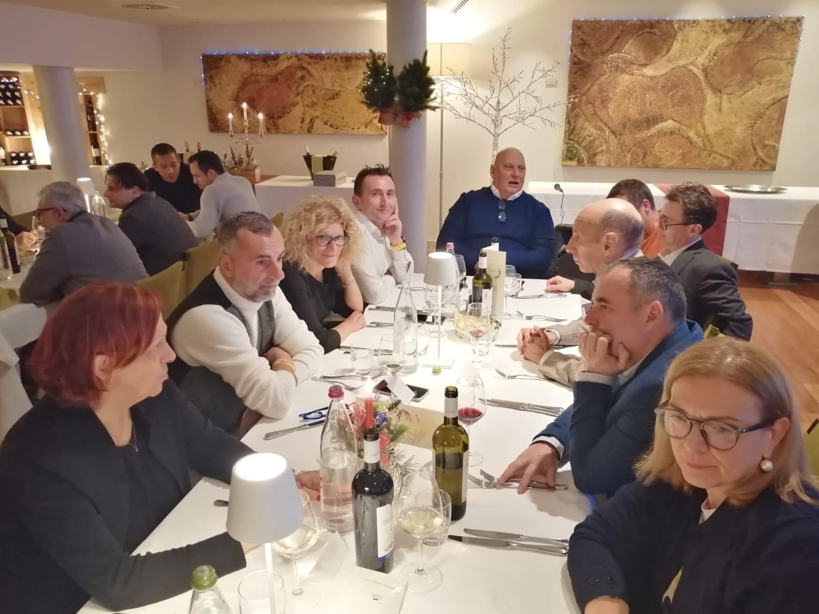 C3BD5F3F-C7A3-4033-8E76-727006334945