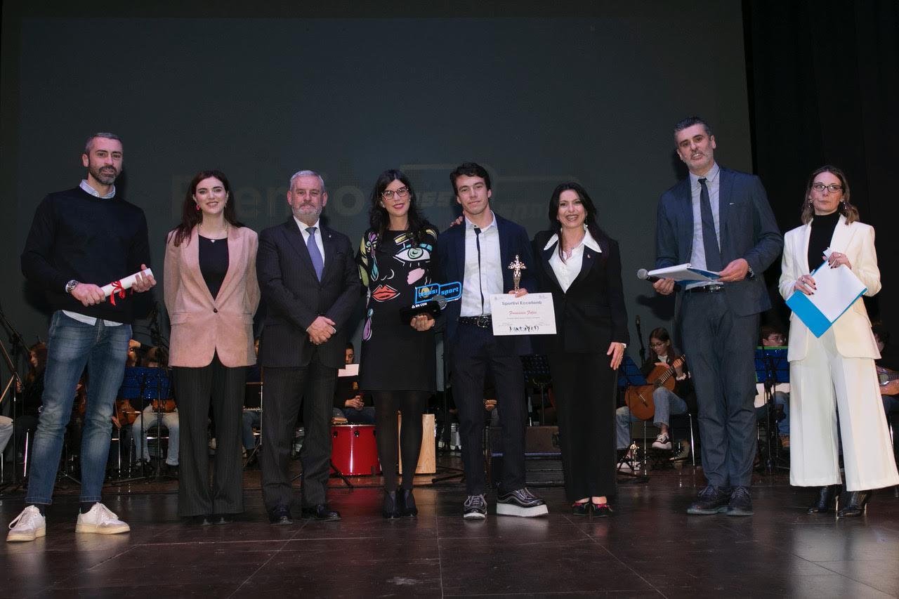 CD9348A3-15DA-448D-A45E-7242877A079A