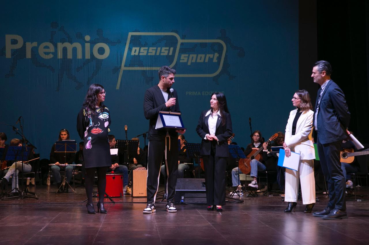 F593B4E6-8FE3-4F98-9FFA-22D6A6BBE7E7