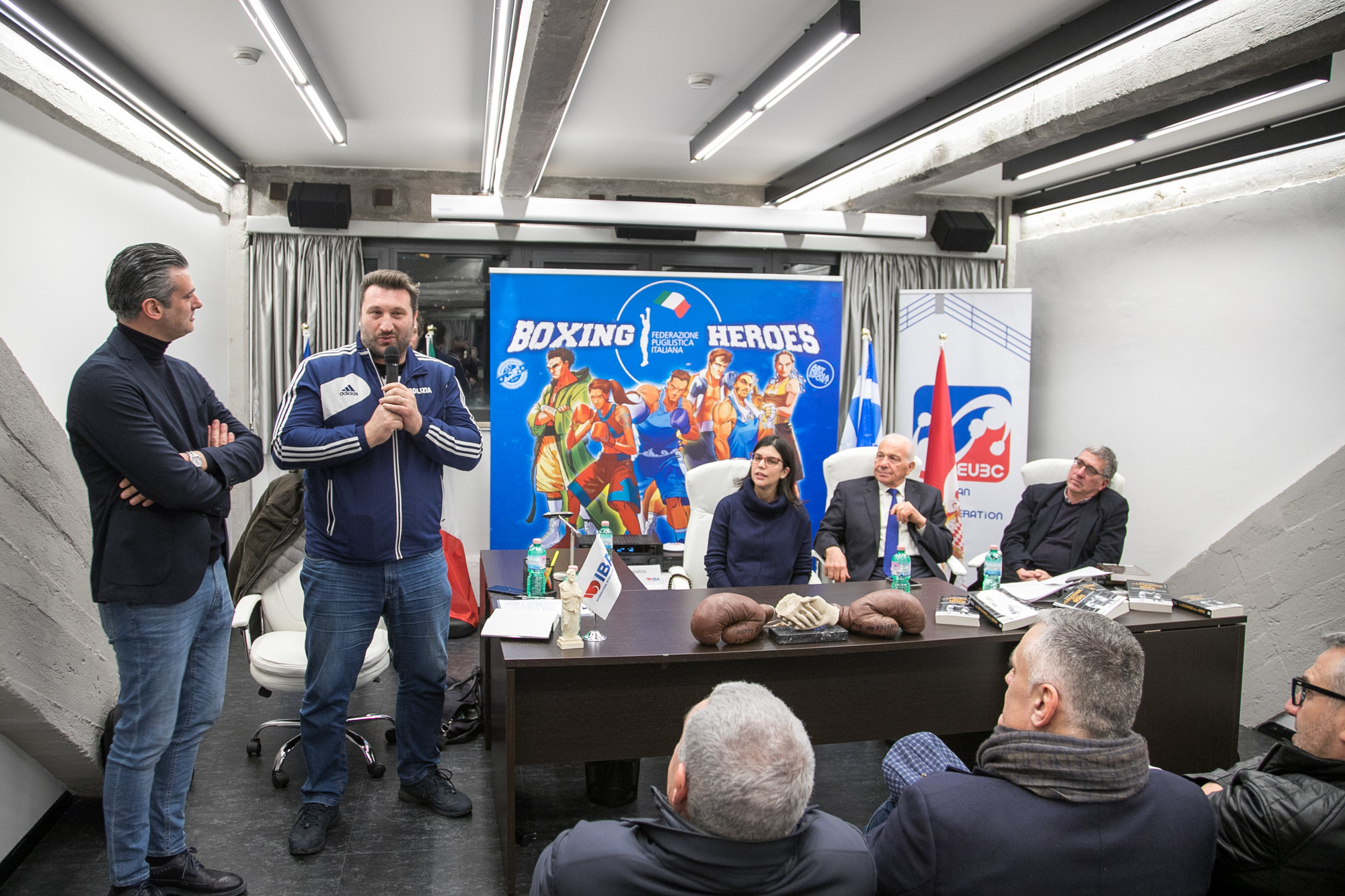 758D6314-EBEF-4222-A6D5-681CA8675FE4