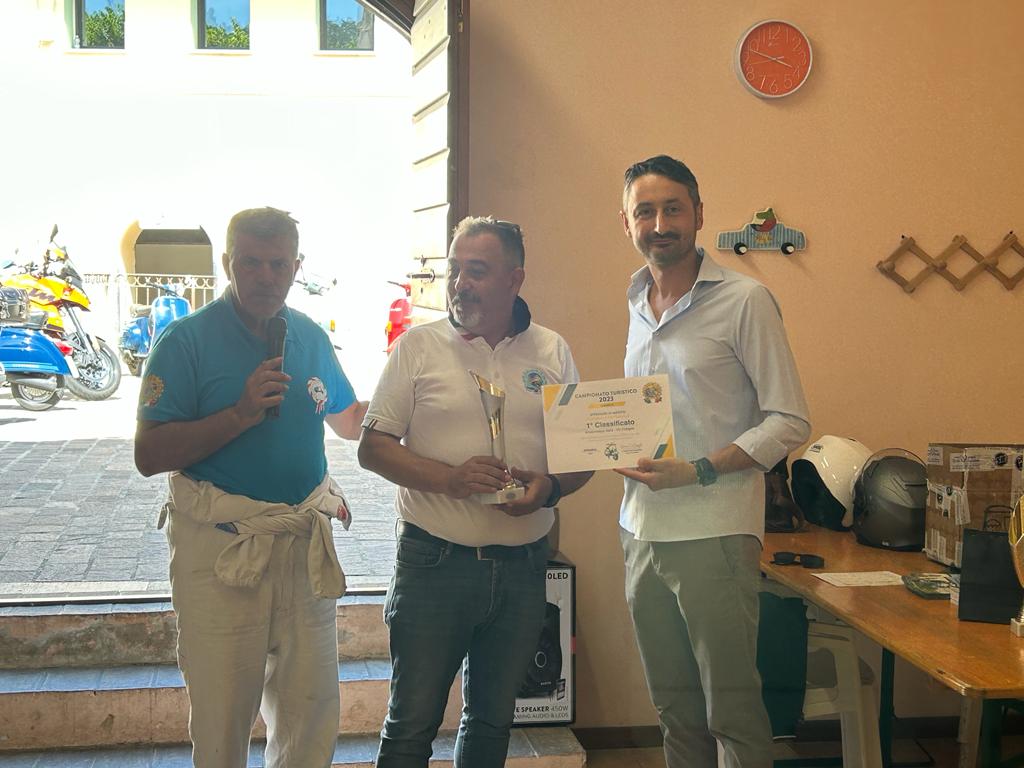 Vespa Club