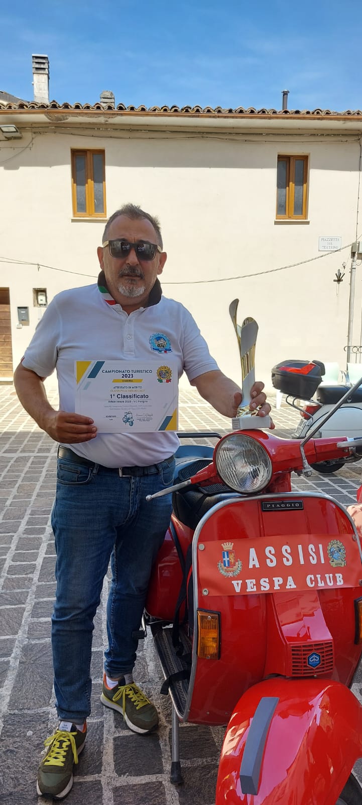 Vespa Club