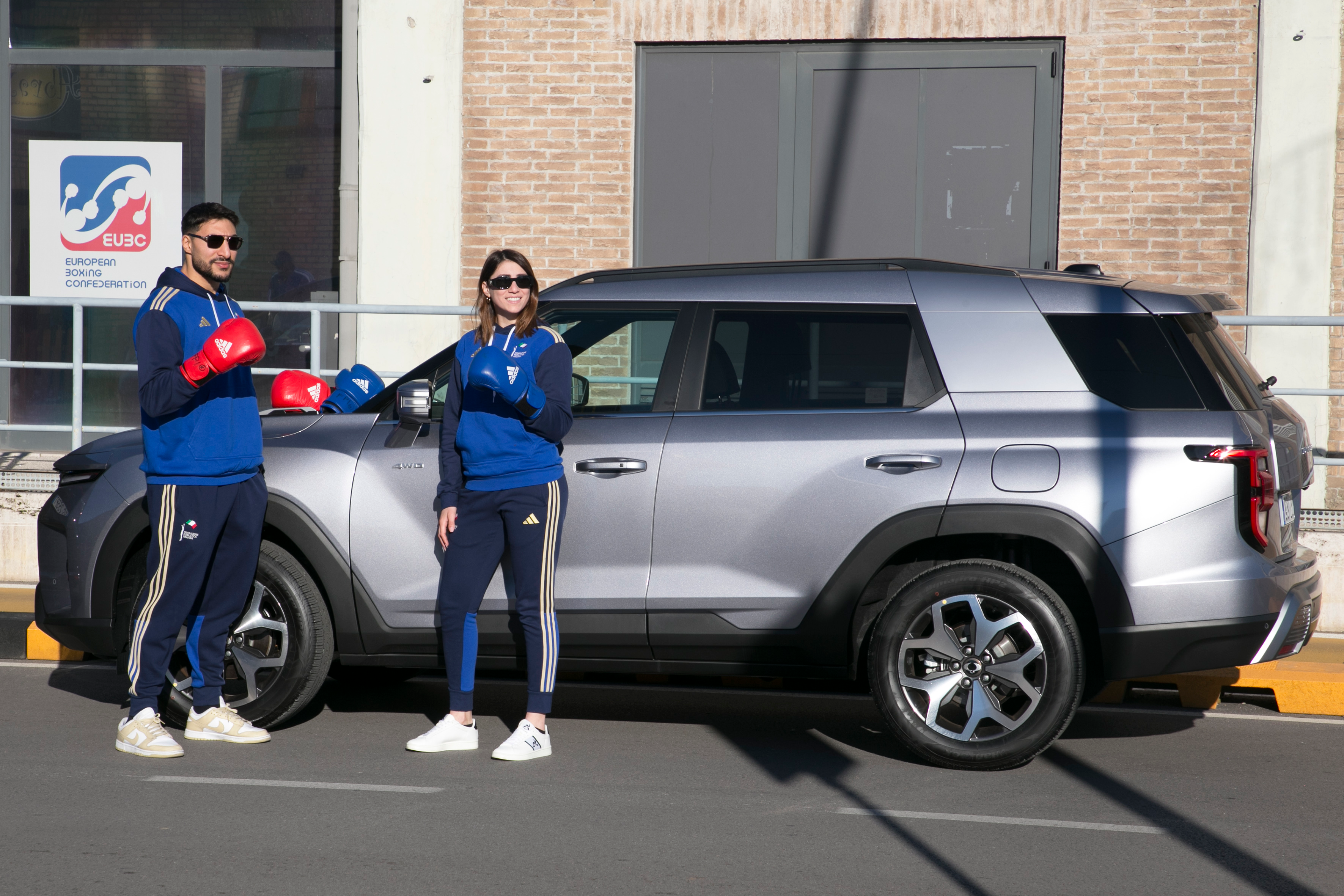 Pugili presentazione auto