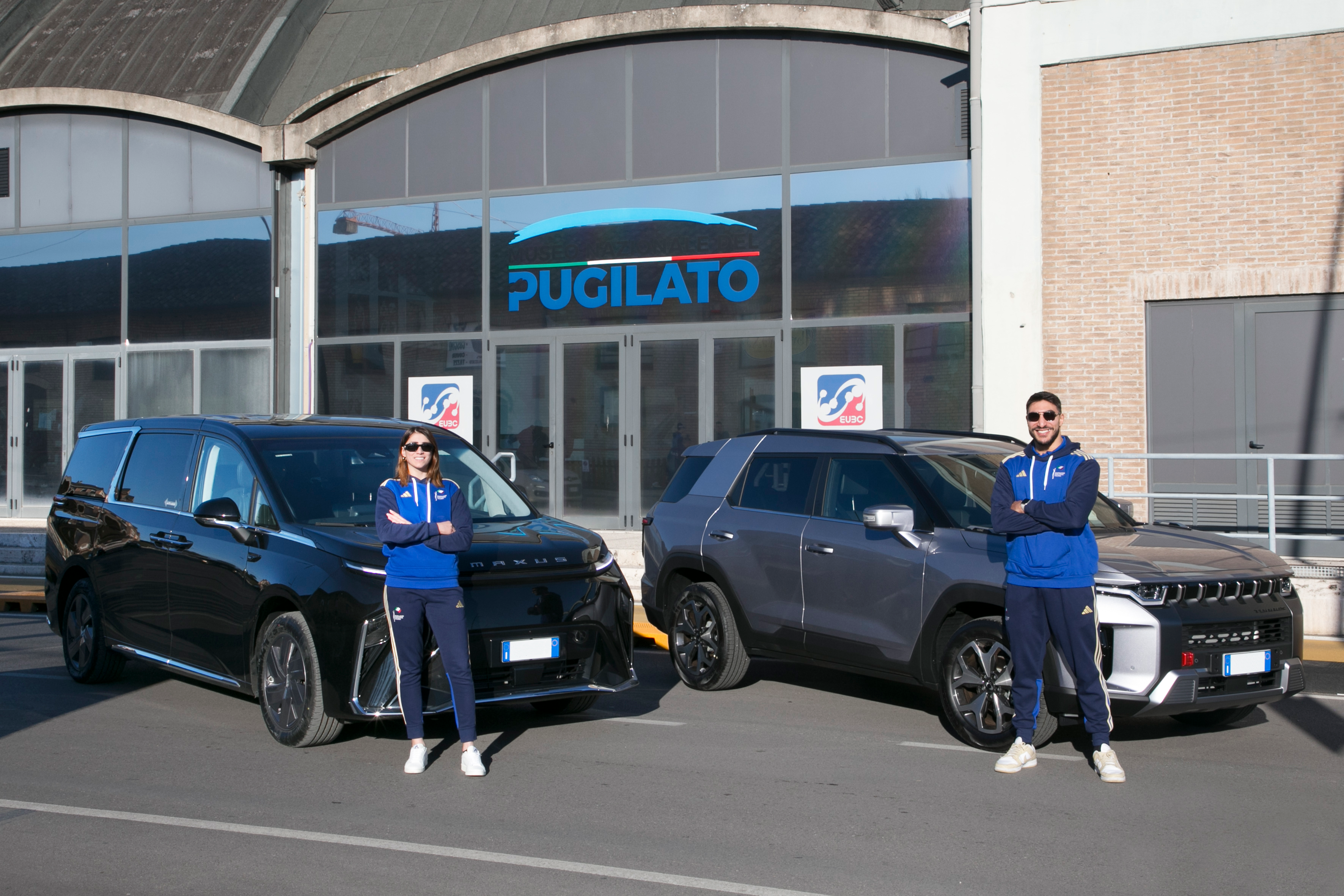 Pugili presentazione auto
