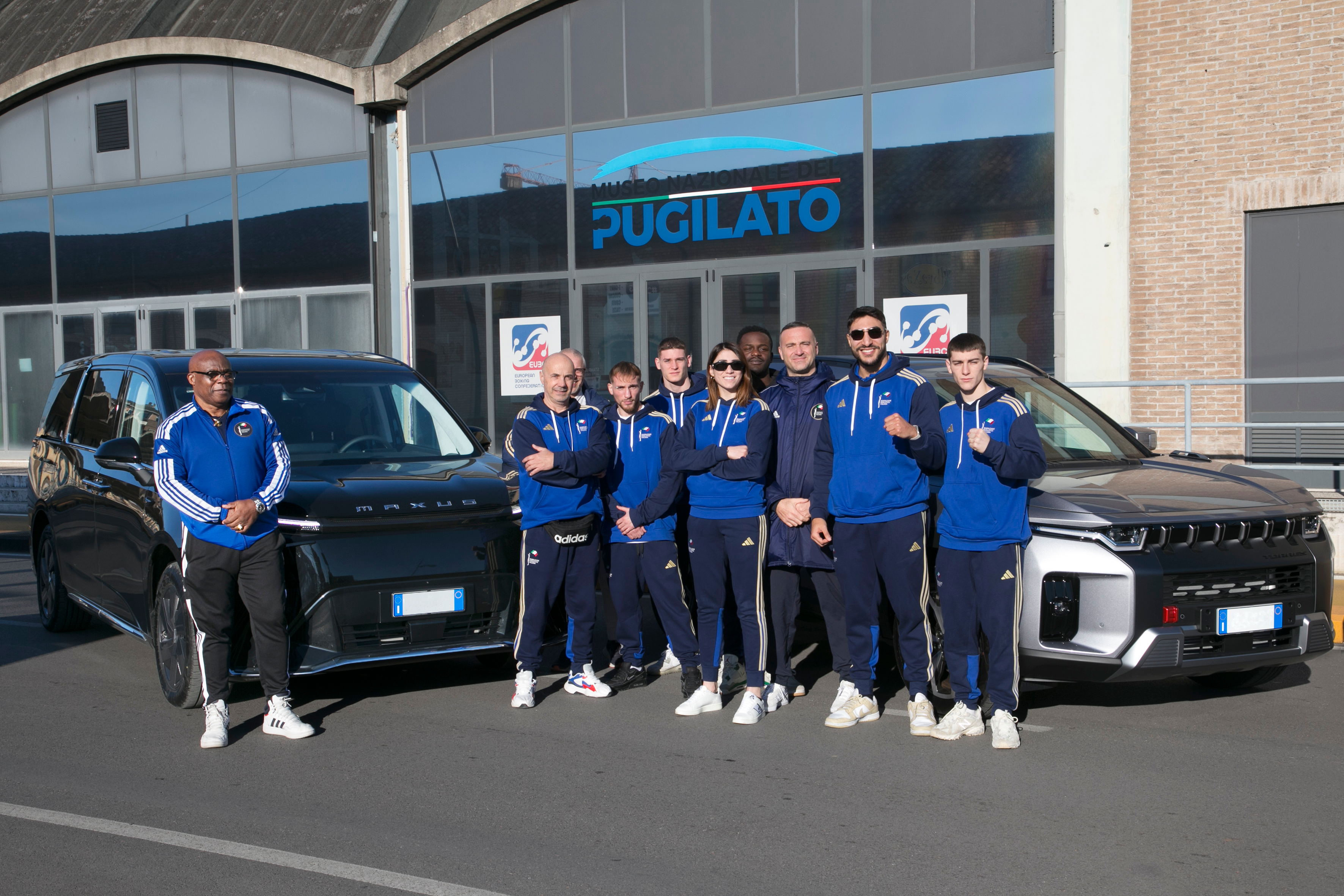 Pugili presentazione auto