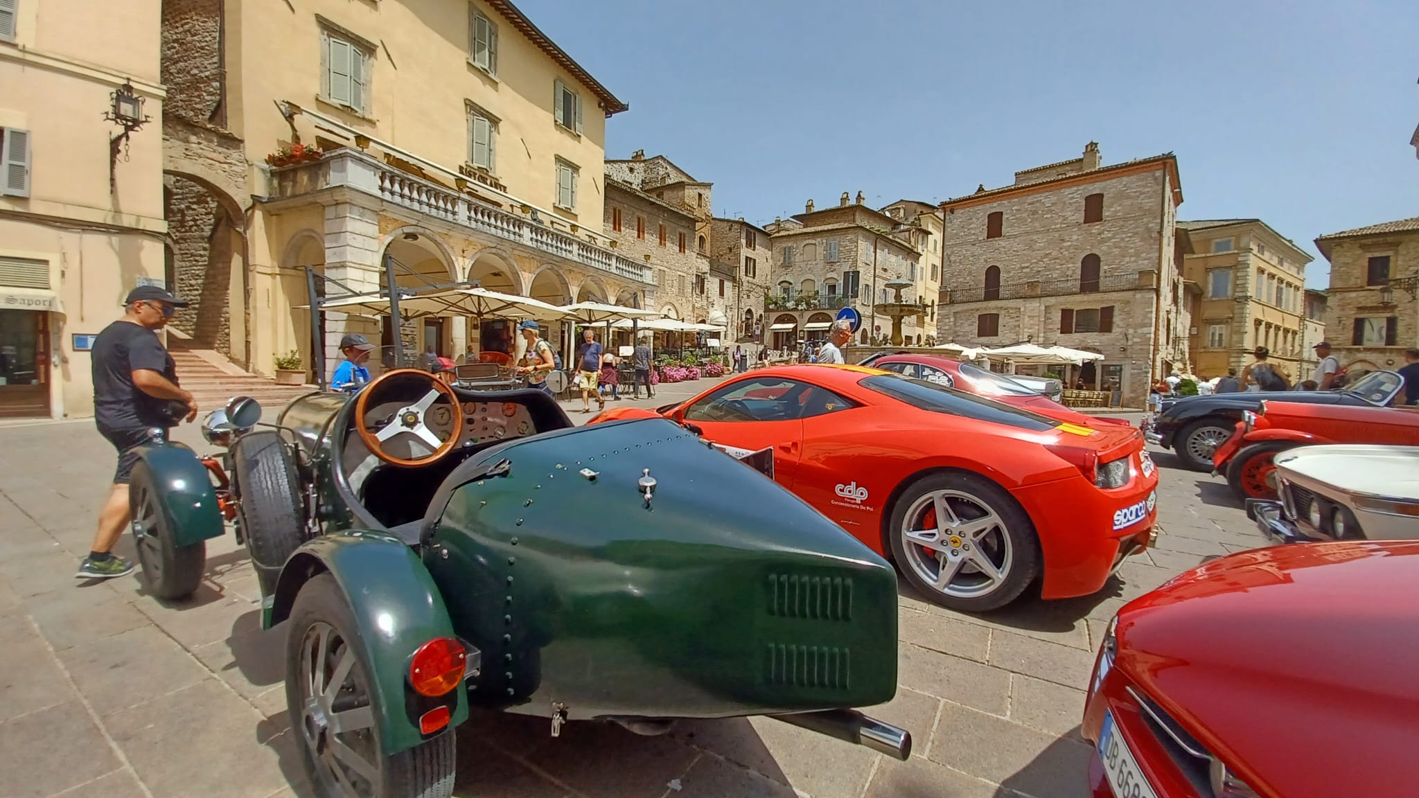 Auto d’epoca Assisi