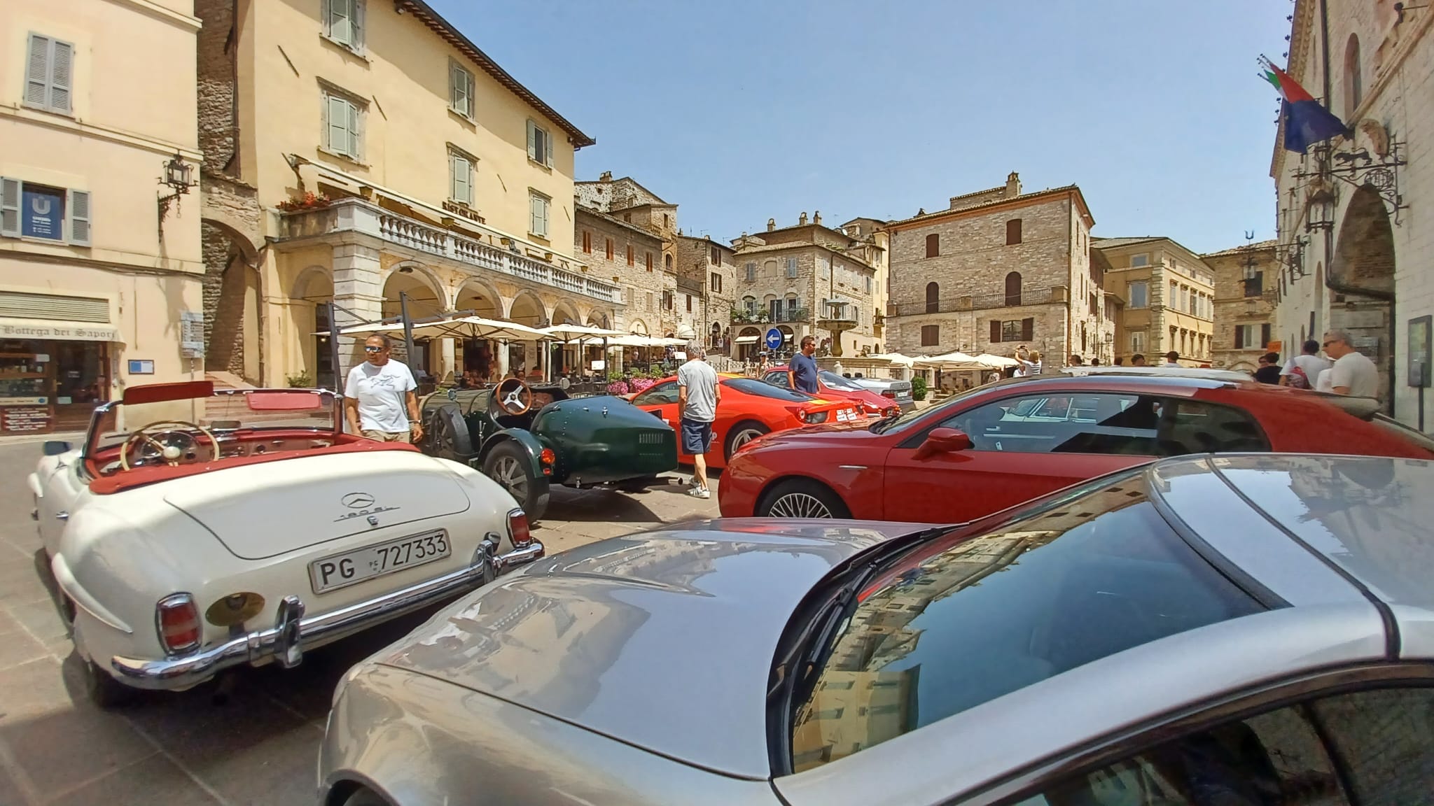 Auto d’epoca Assisi