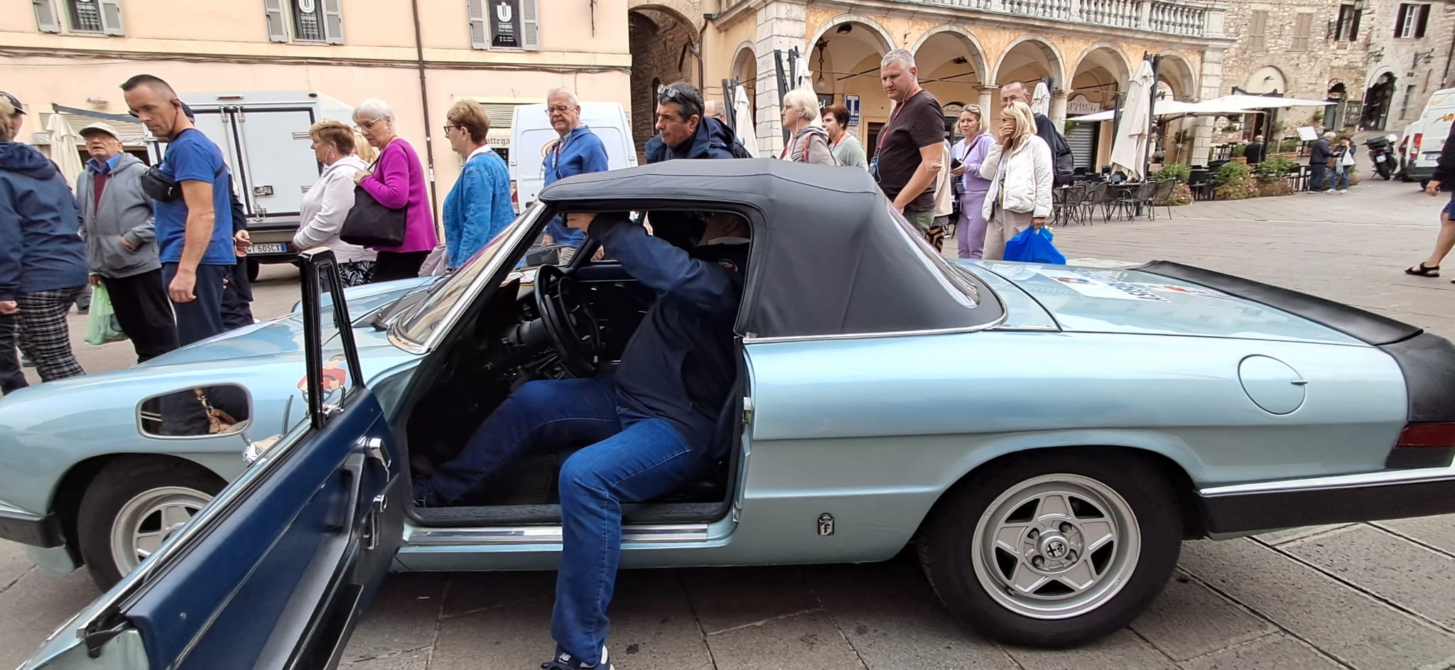 Esposizione auto G7