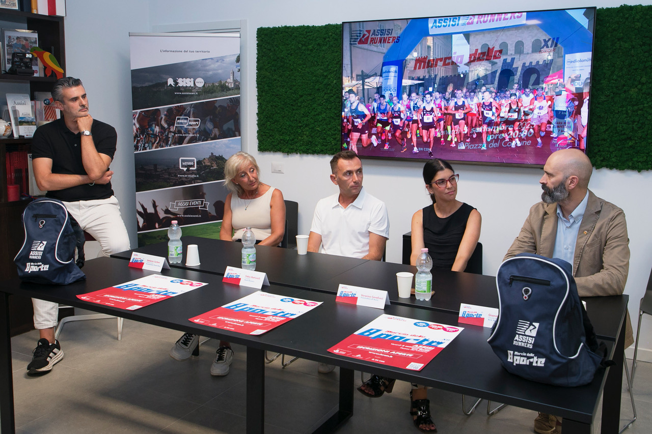 Marcia 8 Porte 2025 BN COM