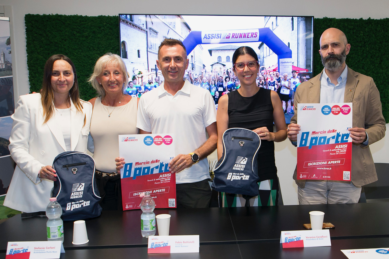 Marcia 8 Porte 2025 BN COM