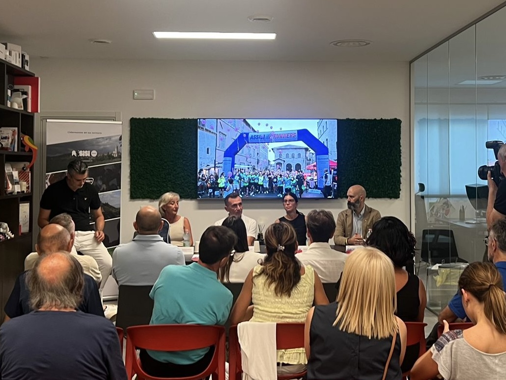 Marcia 8 Porte 2025 BN COM